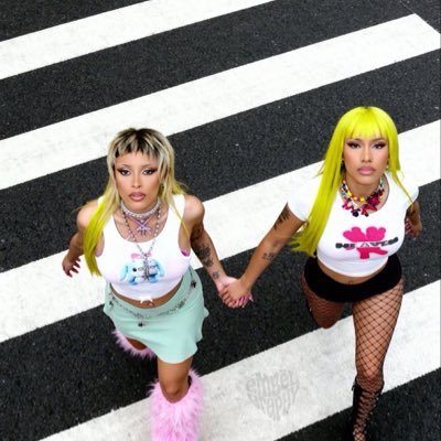 PlanetPetrova's profile picture. •I don’t spread hate• •Ifb• •Nicki Fan• •Doja Fan• •FanAccount• •multi fan•