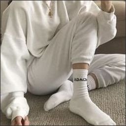 meleanvand50078's profile picture. Be grateful, and enjoy what you have.