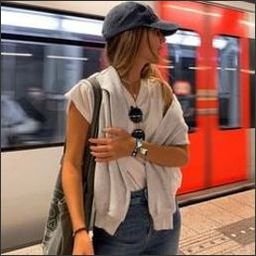 hagewachsm25711's profile picture. Every sunrise brings new hope.