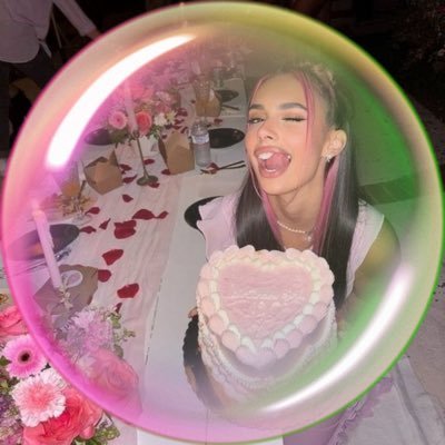 freyaskyes's profile picture. 15!!!! 1/2 @freyliahq 🩷🩵💫🦋