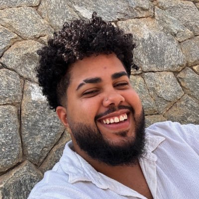 ramonhribeiro's profile picture. amo frango com quiabo odeio quem joga lixo no chão e acho essa coisa de se autodescrever muito complicado