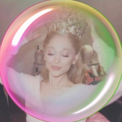 wickedbayleaf's profile picture. it goes well with green ⊹ ࣪ ౨ৎ˚