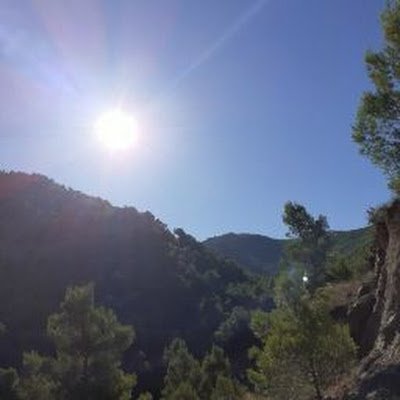 KherfiaDZ's profile picture. 
