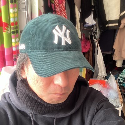 10tksom28's profile picture. 📸 Visual storyteller exploring quiet emotions in light
🎞️ Tokyo | Awareness in daily scenes
✍️ Substack reflections — Light remembers what we feel