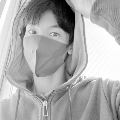 shun_3273's profile picture. 建築不動産業、映画映像製作、ジム、競争馬主などフリーで好きなことを仕事にして生きてます🧸 失敗しないフリーランスの外科医じゃないです。ご質問、ご相談等はお気軽にDM下さい。アート、映画、建築、格闘技、美味しい食事に触れている時間が好き。ギリ海外大卒、英語🆗ジャンル問わずいいね👍フォローします🎵平和を愛す🤙