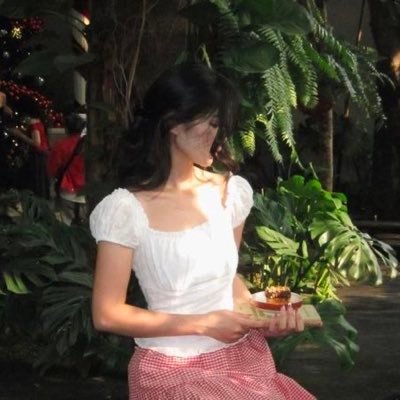 somegurl_1's profile picture. last summer