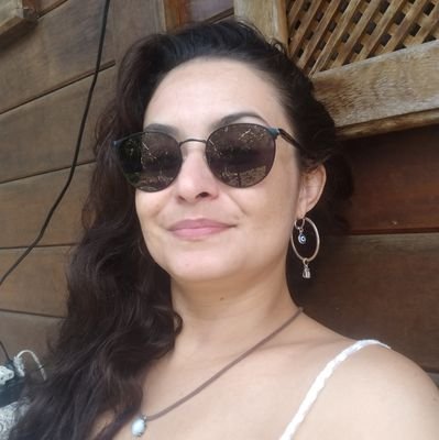 nightloveshop's profile picture. Apenas carne de moer