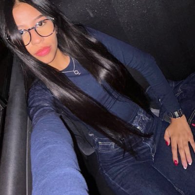 4biisita's profile picture. hay que desarmar los preceptos hechos y tirarse al mar