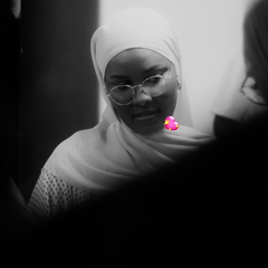 Khadiijask's profile picture. Muride🤍 Belel~Daaru Minane. Ennemie #Fc_Fakastalou. Fear men, Fear them 👍🏾.
