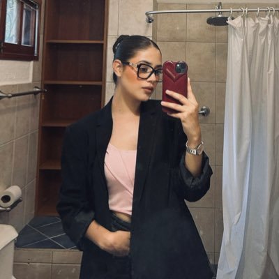 Rebecaandino_'s profile picture. 