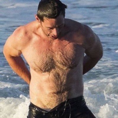 moopiezel's profile picture. 33, she/her, lover of all things Hugh Jackman and Wolverine