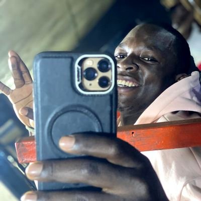 ElvixPeyto89231's profile picture. U Follow Me I Follow U Back