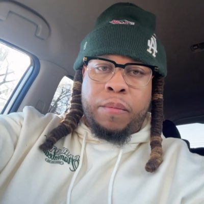 _YoMunch's profile picture. 
