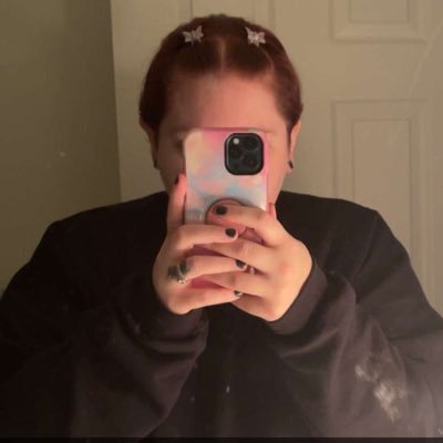 KearHD's profile picture. 28 ☆ she/her ☆ slut for harry bro ☆ NSFW 18+ ☆ booktok girlie