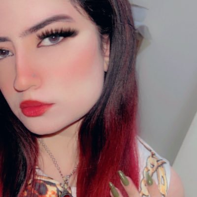 zainabrose96's profile picture. 📍🇵🇰 Public Speaker. Does: Copywriting, Sales, Marketing, VoiceOvers, eCommerce & Charity✨Coffee Addict✨Bookworm✈️🇺🇸🇨🇦🇧🇪🇩🇪🇫🇷🇩🇰🇱🇺🇳🇱