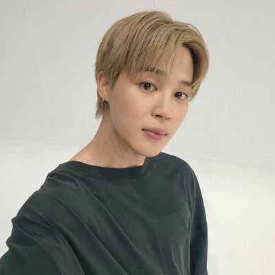 Super_tuna_jin's profile picture. OT7
Army since 2022
Found comfort in seven voices, and a family in millions.
In every lyric, I found pieces of myself.