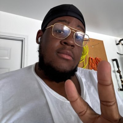 DemetriusDclanc's profile picture. I. Big D. Big money I'm 32 years older Wanna smash All Older Chicks and My Life I'll be 32 years old. All must be 25 or 40 50 I'm Big Fan pro Wreslting
