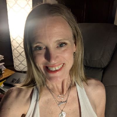 BayouNichole's profile picture. #NAFO | Bilingual 🇺🇸🇫🇷 | Director of Advocacy in France for 🇫🇷 @EuropeActionUA | #LearnUkrainian 🇺🇦 | 🇺🇦Слава Україні! Героям слава!🇺🇦