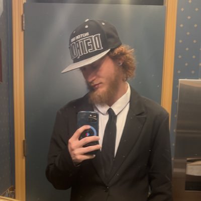 svmrzs's profile picture. Business Owner | Lifestyle Activist | Former Esports Manager — Partner @AxiomExchange