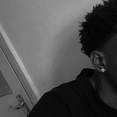 fayenchl's profile picture. don’t take me seriously 🤓