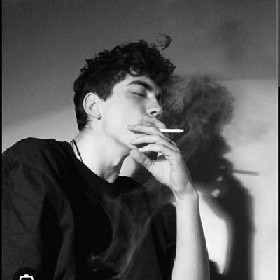 SmokingB10678's profile picture. 