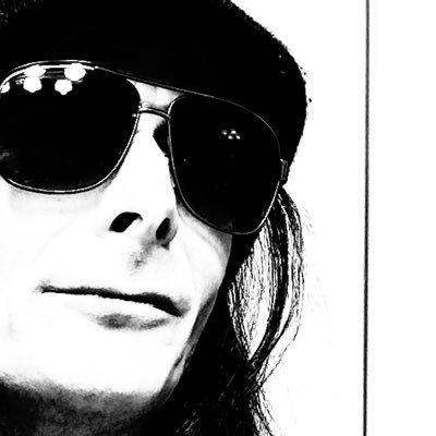 SentimentalStr4's profile picture. Enthusiast of all things guitar. 🎸 Guitar history, collectibles, art, toys, advertising, vinyl, etc. Guitar geeks welcome. Zero politics.