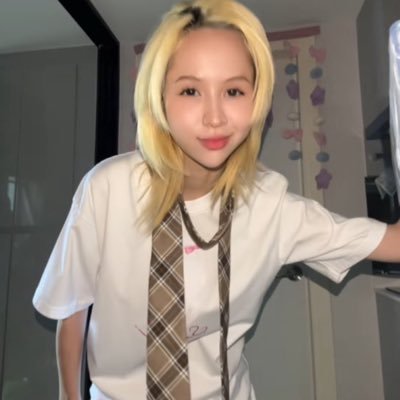 Sweetwan832214's profile picture. 