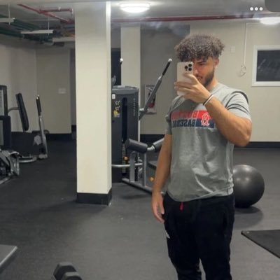 Drossseeee's profile picture. 5️⃣