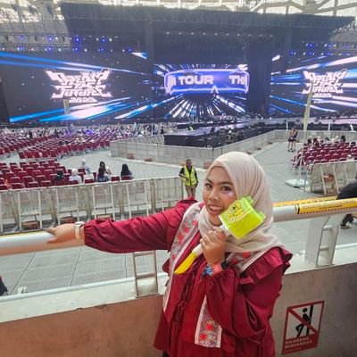 dear_dinary's profile picture. my ordinary diary ~ used to ngereog bujang² kpop (((minta maaf diatas materai kecegilan)))

 🖐🏻auto fb, let's be fween!!🫶