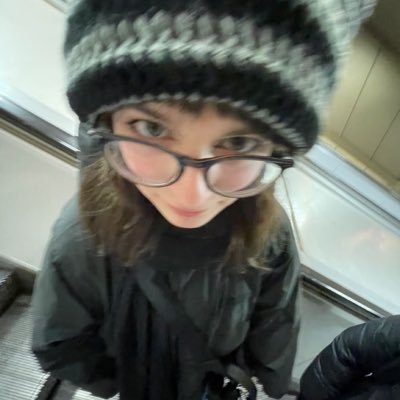 aiko_racoon's profile picture. silly human talking stuff