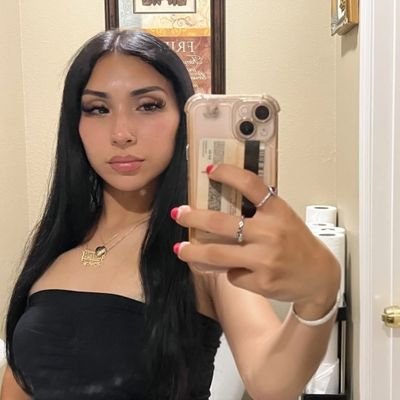 moralesssxo's profile picture. Crazy world we live in.