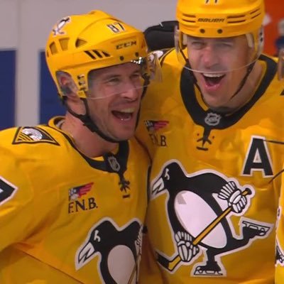 Bucn4life's profile picture. Loving husband uncle son and brother he/him https://t.co/95wlBrghrU