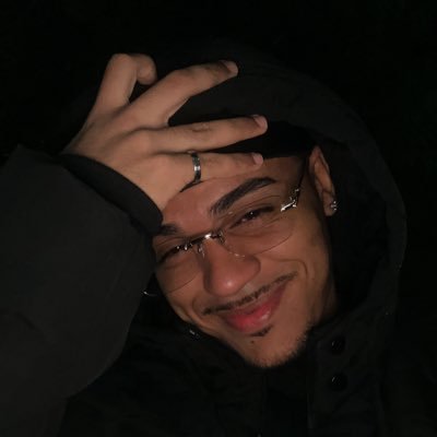 plhchef's profile picture. ânsia de ter é o tédio de possuir