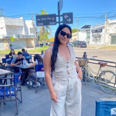 _eveelina's profile picture. 