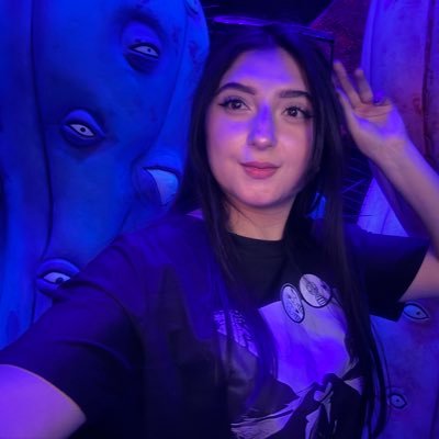 luciferbizh's profile picture. tengo apetito de destrucción.