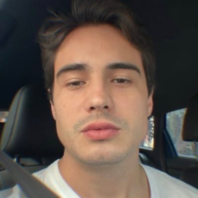 selelouca's profile picture. me afetou como a lua