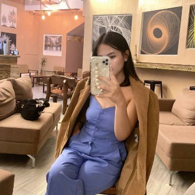 MonaSyra's profile picture. Master of Finance 🎓
Sharing insights on finance, design, and creativity ✨
Car enthusiast 🚗
USA VN