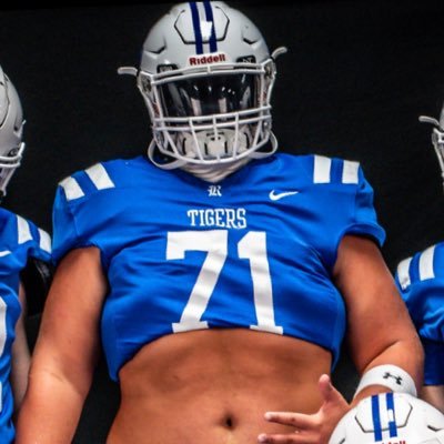 realtyhenderson's profile picture. |Fear God| Ringgold H.S|C/O 2028|GPA-3.4|6’3-325|1000 LB Total |RT/C/ATH|Coach is@CoachAcrisp|contact me at tyhenderson899@gmail.com/📲-(+1)(423-661-4536)
