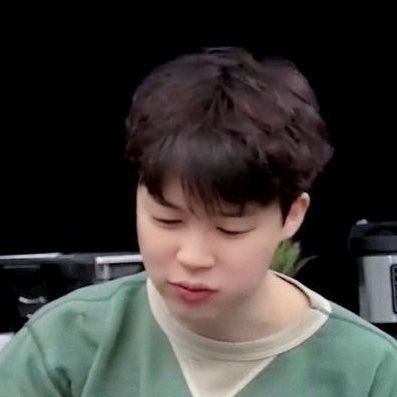 kw3448's profile picture. fan account for bts 
INTP바순희💜
헤더 @ara032777