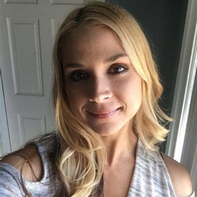 BelllaSam's profile picture. 
