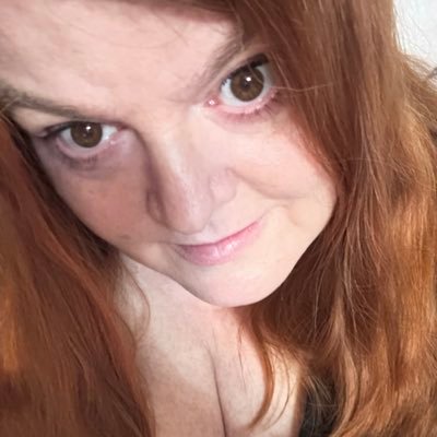 KARE4OMEGA_X's profile picture. Book Nerd 📚 KPOP Multistan 20+ 🎧 Constantly Confused individual 👩‍🦽‍➡️Handicap voice for concert goers 🤷‍♀️ Photos: KASPHKARE