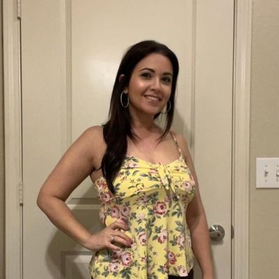 Rosa37339957201's profile picture. 