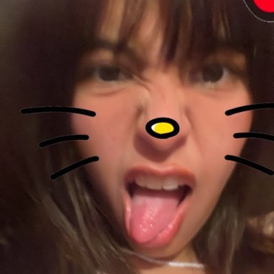 majokive's profile picture. la vida es como la espuma, por eso hay que darse como el mar