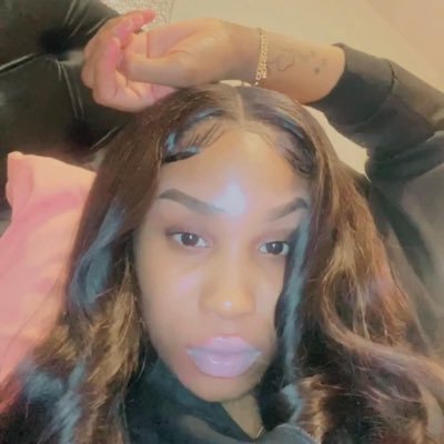 femininem3l's profile picture. 1&0nly☽