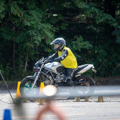 aaa_kouketsu's profile picture. VTR250でモトジムカーナ🏍️ 初心者なので暖かい目で罵ってください. 街乗りGSX-S125.JAGE C2.チーム限界. #VTR250 #モトジムカーナ