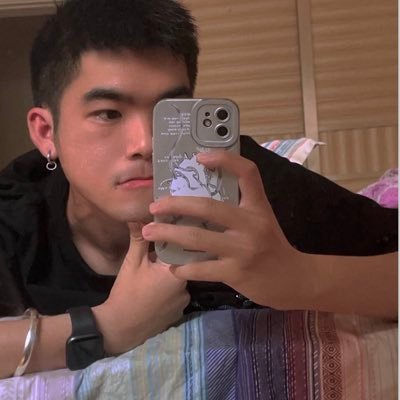 dild0715's profile picture. 老账号@dildo715被封 新号发育中 25/170/64 易尿体质