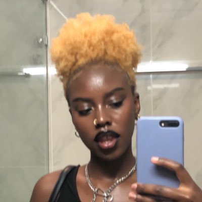 juanitatunu's profile picture. artist • sag • she/her •🇰🇪