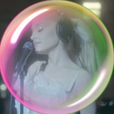 eternallyAriiii's profile picture. but i can’t ignore my heart °❀⋆🦢.ೃ࿔*:･