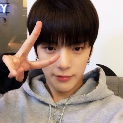 9eittocs_'s profile picture. 