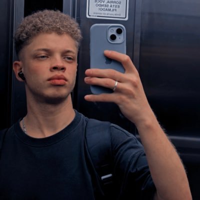 Brendh_12's profile picture. 😎